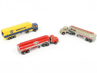 Lot 73 - MAJORETTE (FRANCE) (3)