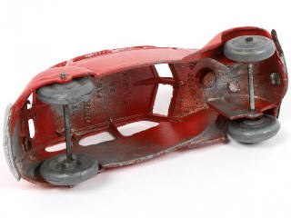 Lot 252 - DINKY TOYS (FRANCE) (1)