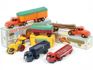 Lot 268 - DINKY TOYS (FRANCE) (6)