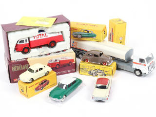 Lot 293 - DIVERS (6)