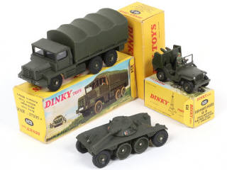 Lot 277 - DINKY TOYS (FRANCE) (3)