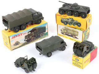 Lot 278 - DINKY TOYS (FRANCE) (5)