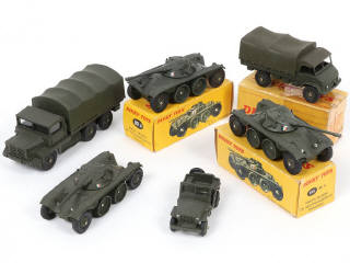 Lot 282 - DINKY TOYS (FRANCE) (6)
