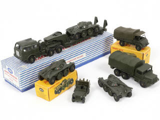Lot 292 - DIVERS (7)