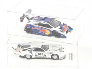 Lot 315 - DIVERS (2)