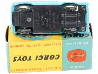 Lot 135 - CORGI TOYS (GB) (1)