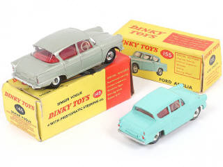 Lot 232 - DINKY TOYS (GB) (2)