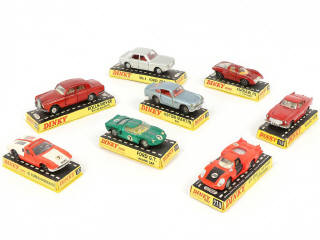 Lot 239 - DINKY TOYS (GB) (8)