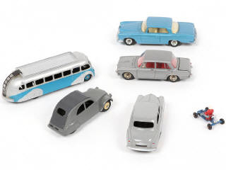 Lot 264 - DINKY TOYS (FRANCE) (6)