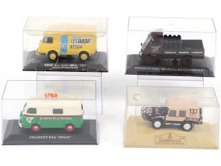 Lot 297 - DIVERS (12)