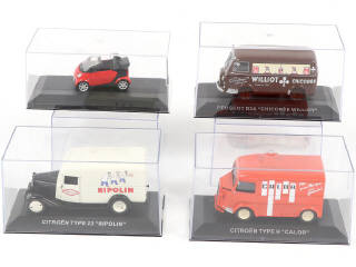 Lot 297 - DIVERS (12)