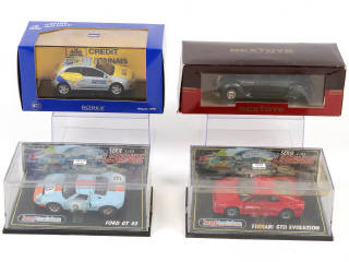 Lot 318 - DIVERS (12)