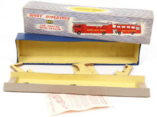 Lot 258 - DINKY TOYS (GB) (1)
