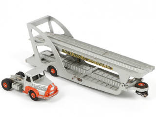 Lot 228 - DINKY TOYS (FRANCE) (1)