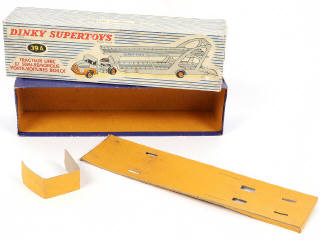 Lot 228 - DINKY TOYS (FRANCE) (1)