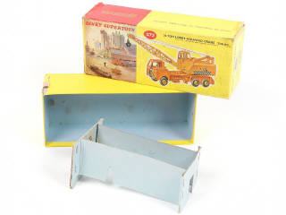 Lot 256 - DINKY TOYS (GB) (1)