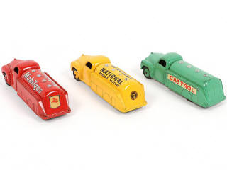 Lot 262 - DINKY TOYS (GB) (3)