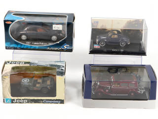 Lot 301 - DIVERS (16)