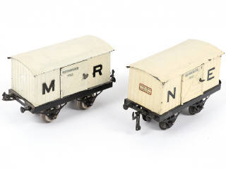 Lot 28 - HORNBY HOBBIES (GB) (2)