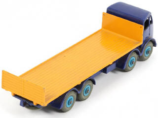 Lot 253 - DINKY TOYS (GB) (1)