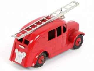 Lot 242 - DINKY TOYS (GB) (1)