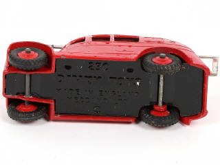 Lot 242 - DINKY TOYS (GB) (1)