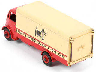 Lot 255 - DINKY TOYS (GB) (1)