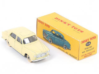 Lot 219 - DINKY TOYS (FRANCE) (1)