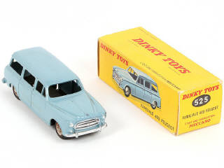 Lot 229 - DINKY TOYS (FRANCE) (1)