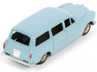 Lot 229 - DINKY TOYS (FRANCE) (1)