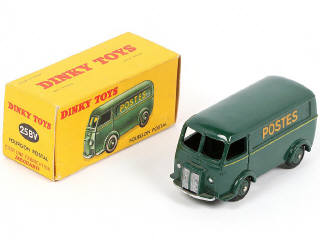 Lot 224 - DINKY TOYS (FRANCE) (1)