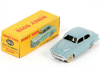 Lot 221 - DINKY TOYS (FRANCE) (1)