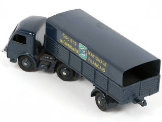 Lot 225 - DINKY TOYS (FRANCE) (1)