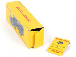 Lot 225 - DINKY TOYS (FRANCE) (1)