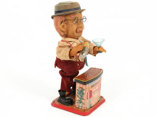 Lot 5 - T.N. (JAPON) (1)