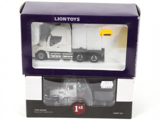 Lot 267 - DIVERS (4)