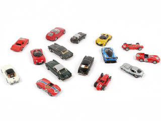 Lot 275 - DIVERS (15)