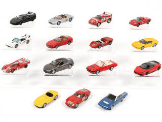 Lot 277 - DIVERS (15)