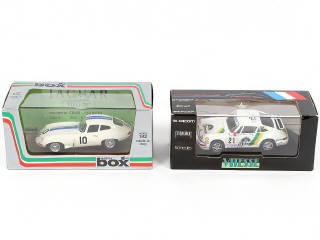 Lot 296 - DIVERS (6)