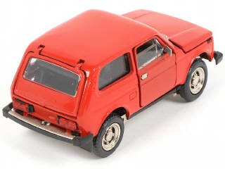 Lot 98 - NOVOEXPORT (URSS) (1)