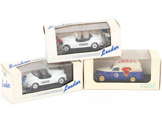 Lot 282 - DIVERS (3)