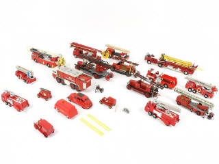 Lot 295 - DIVERS (19)