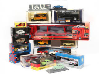 Lot 291 - DIVERS (18)