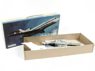 Lot 304 - DIVERS (6)