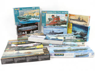 Lot 315 - DIVERS (16)