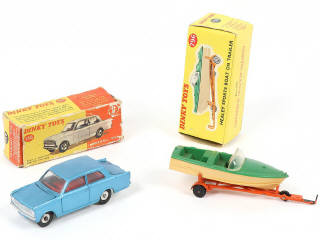 Lot 276 - DINKY TOYS (GB) (2)