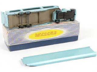 Lot 120 - DINKY TOYS (GB) (1)