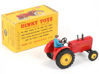 Lot 130 - DINKY TOYS (GB) (1)