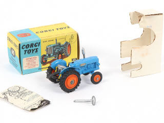 Lot 126 - CORGI TOYS (GB) (1)