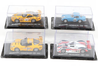Lot 265 - DIVERS (12)